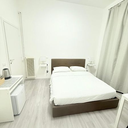 Bed and Breakfast The House Of Brindisi à Rome Extérieur photo